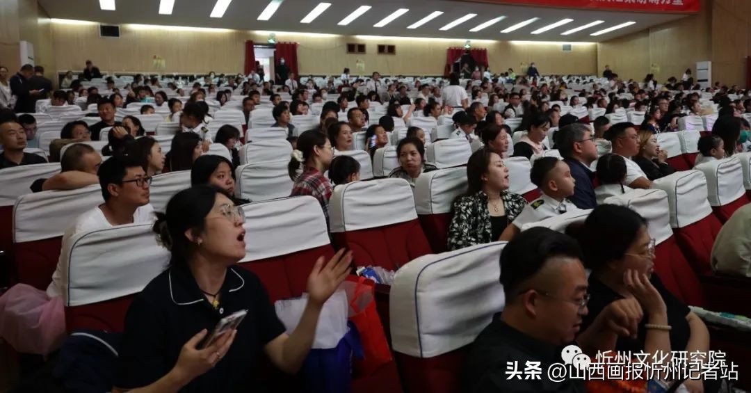 加班加点任劳任怨,加班加点任劳任怨做奉献