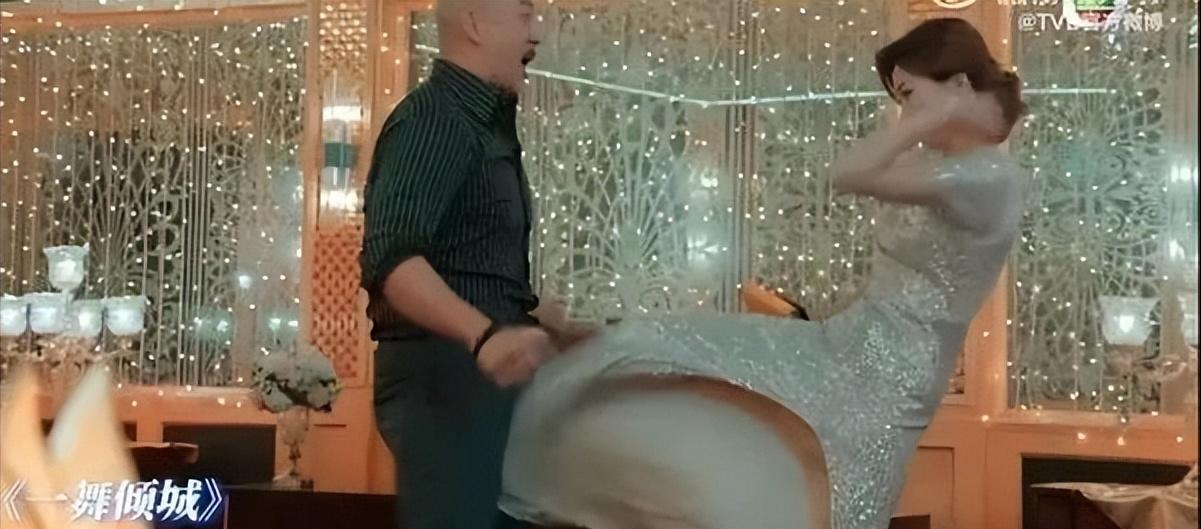 港版《华灯初上》将播，尺度大又重口味，前港姐冠军7年后再拍TVB