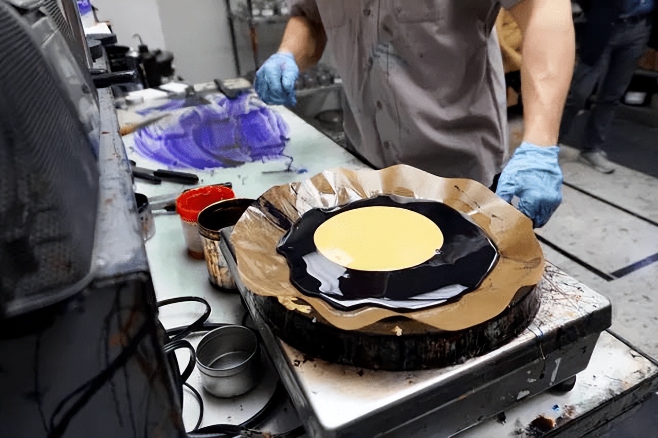 pantone今年的颜色,pantone公布年度颜色