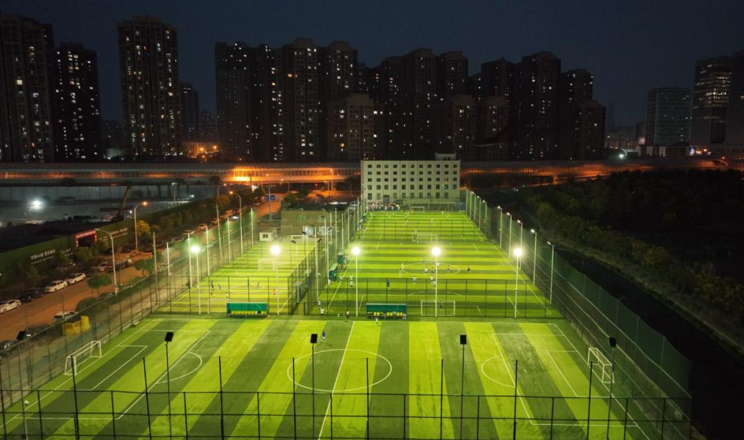 姹夐槼鏂板煄,鏂板煄宕涜捣鎺㈢洏