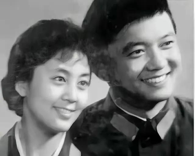 王刚砸破两亿国宝,王刚曾失手砸碎2亿古董是哪一期