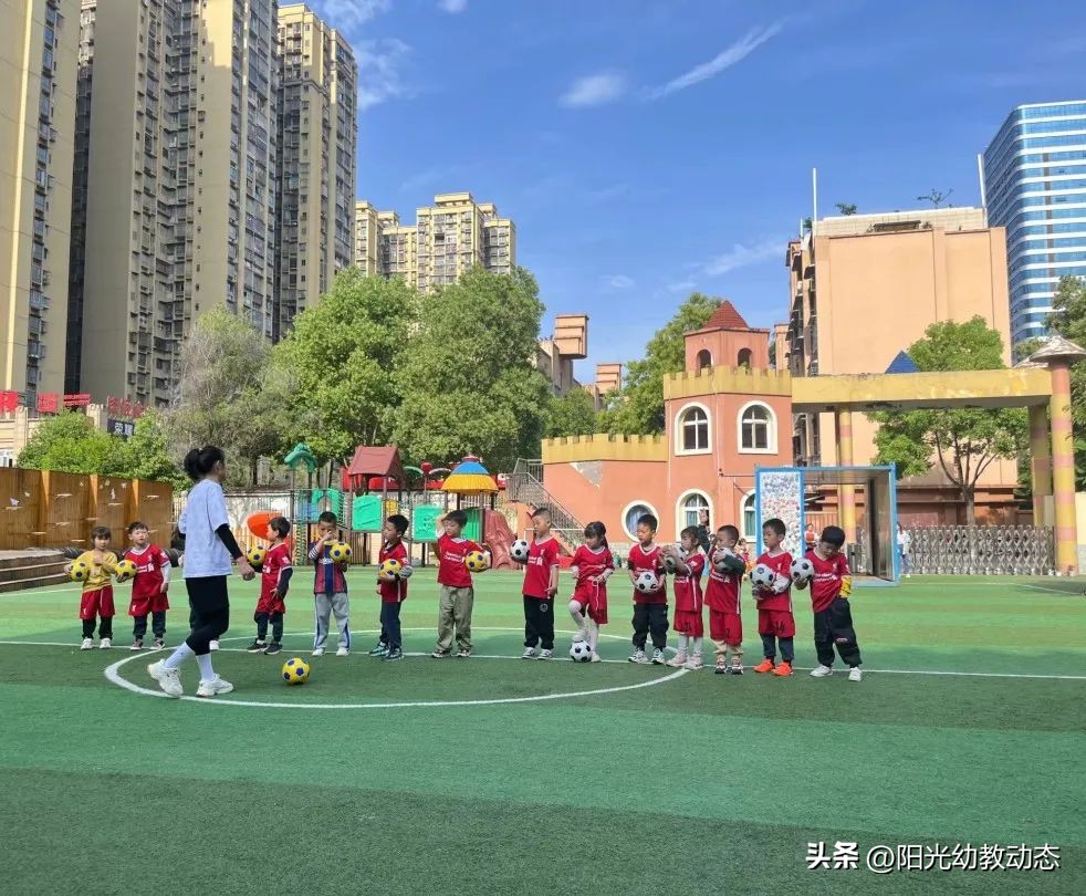 3到7岁足球游戏教案,足球游戏打鸭子教案