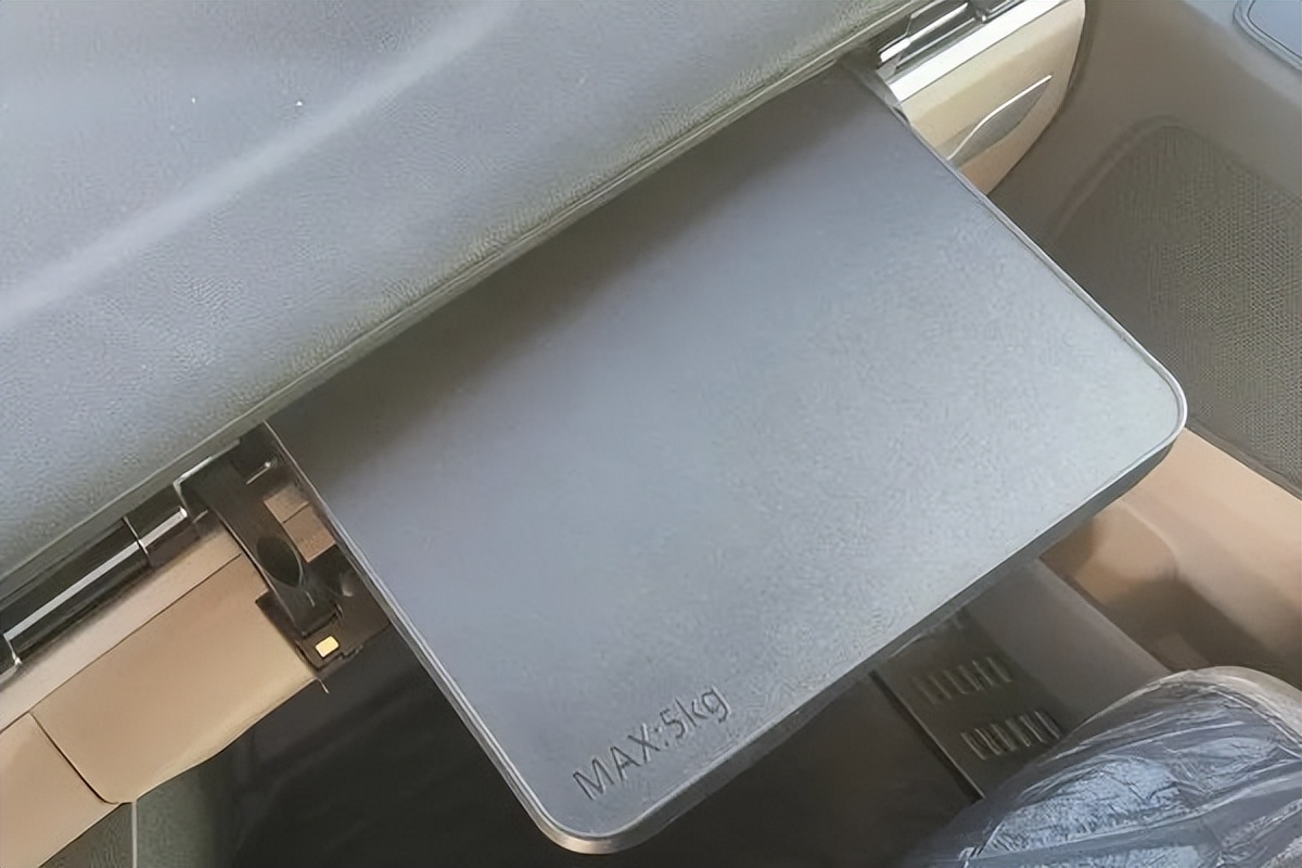 陕汽德龙x6000lng手动速比,陕汽德龙x6000lng燃气车