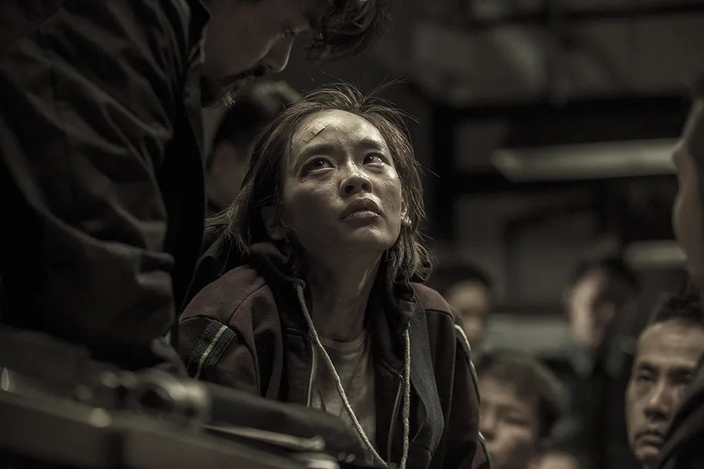 智齿香港片,智齿港片电影有没有彩色版