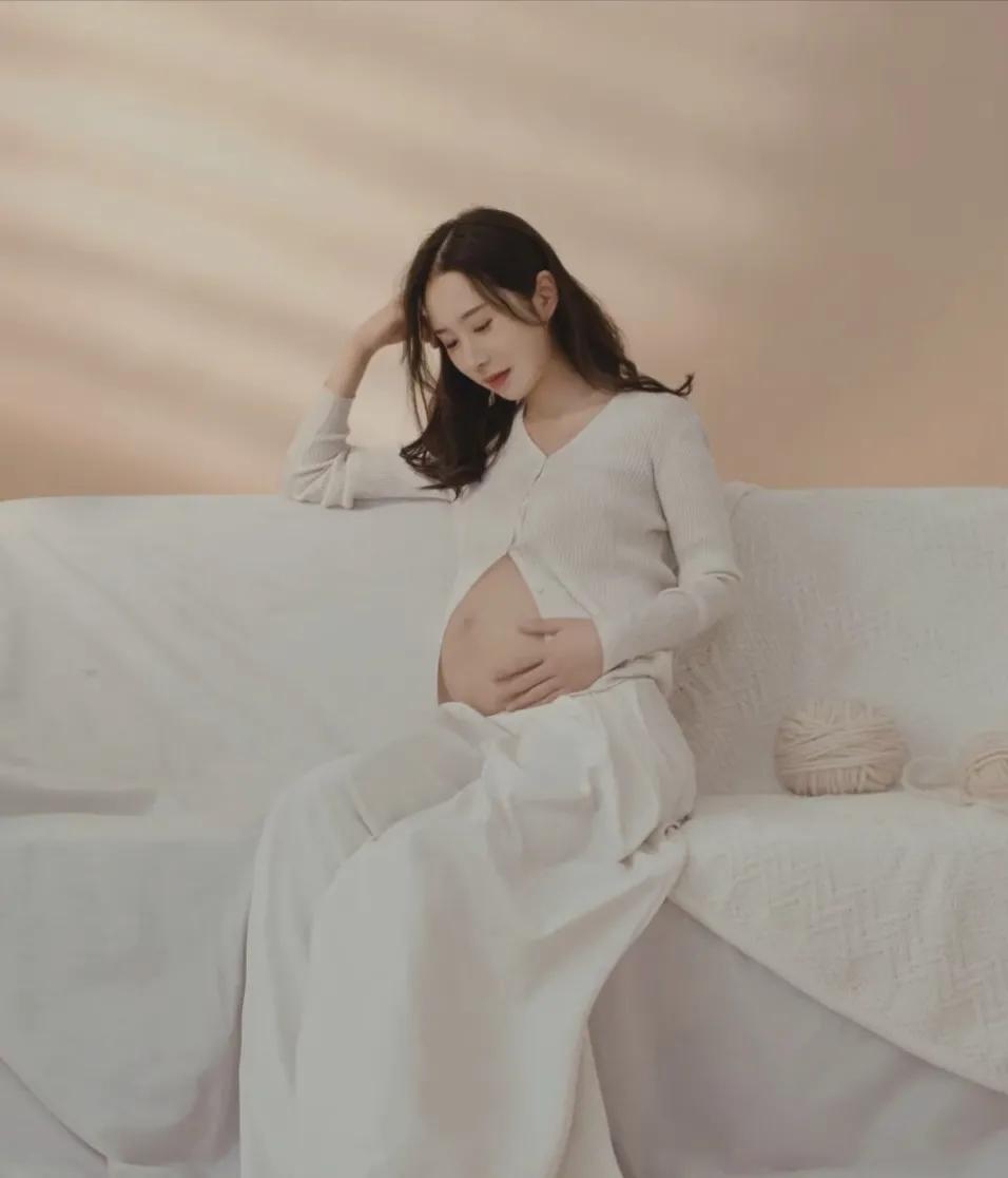 孕妇瑜伽写真图片,女星孕妇写真大全