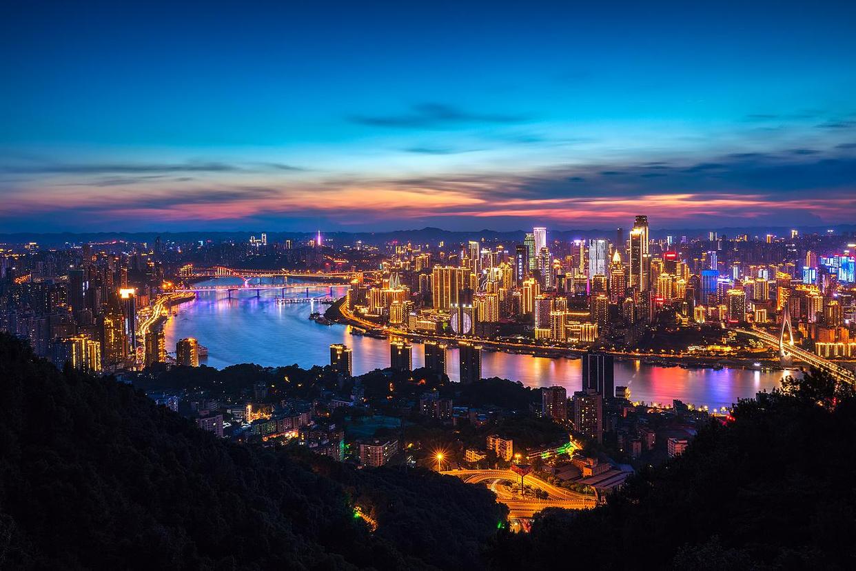 重庆被誉为“摩托之都”，明明是个大城市，为何多年来数量过百万