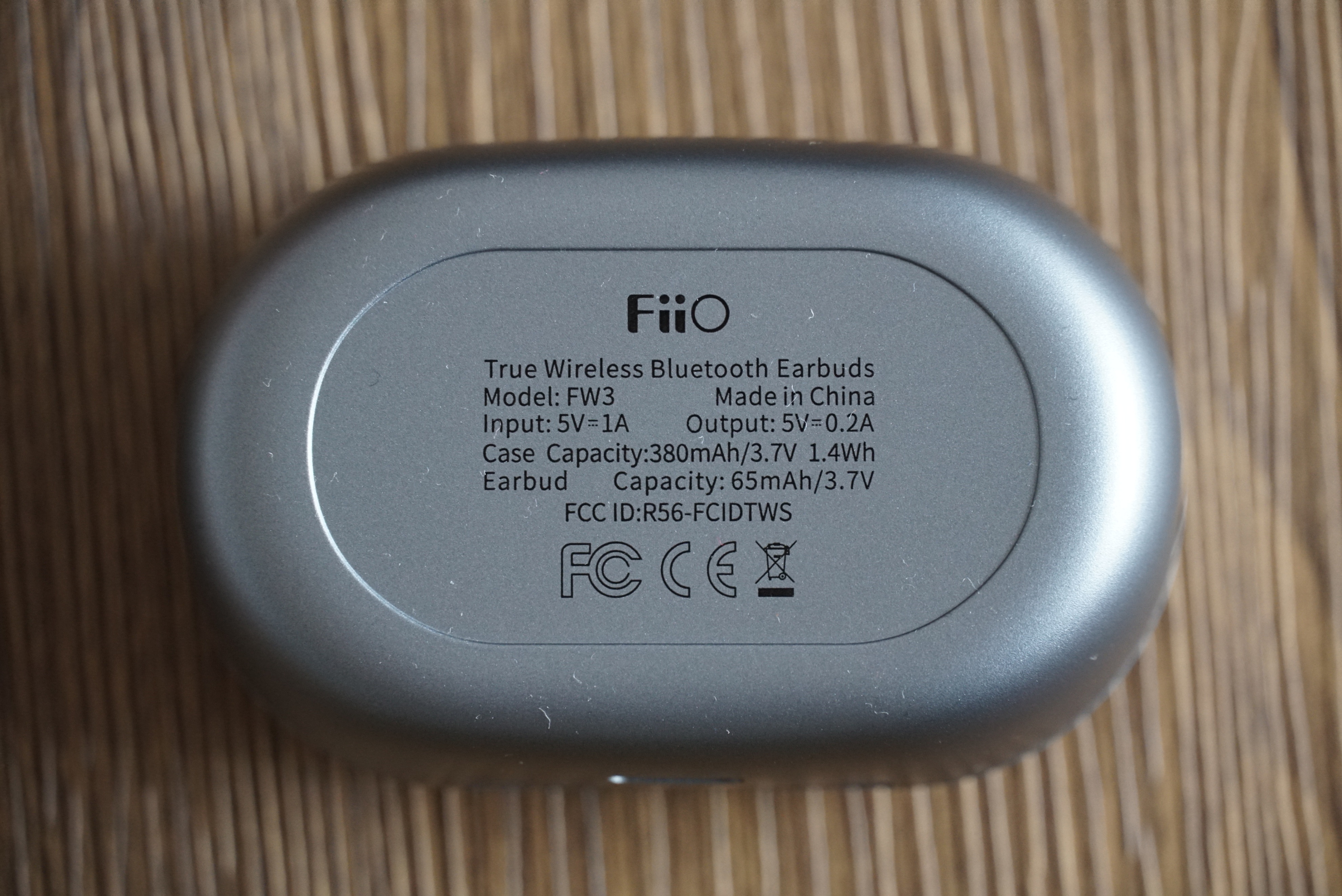 高端线控音乐耳机推荐飞傲,飞傲最强低音耳机