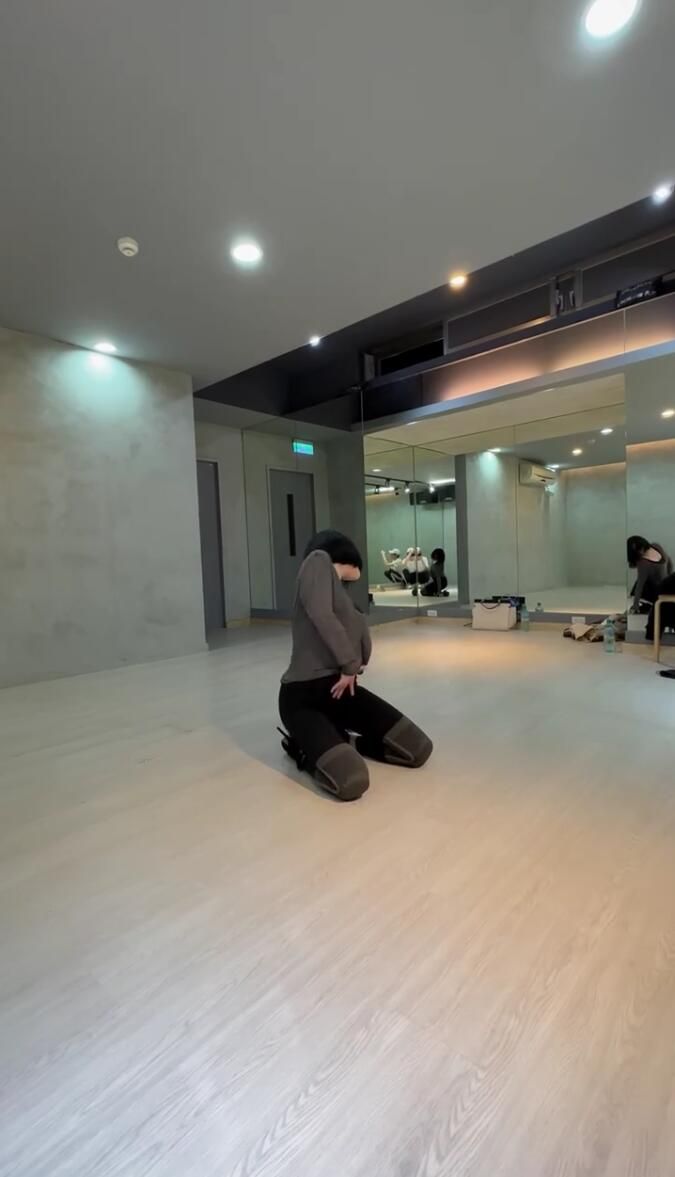 小s跳舞原视频潇洒不是摆烂,小s舞蹈动作夸张