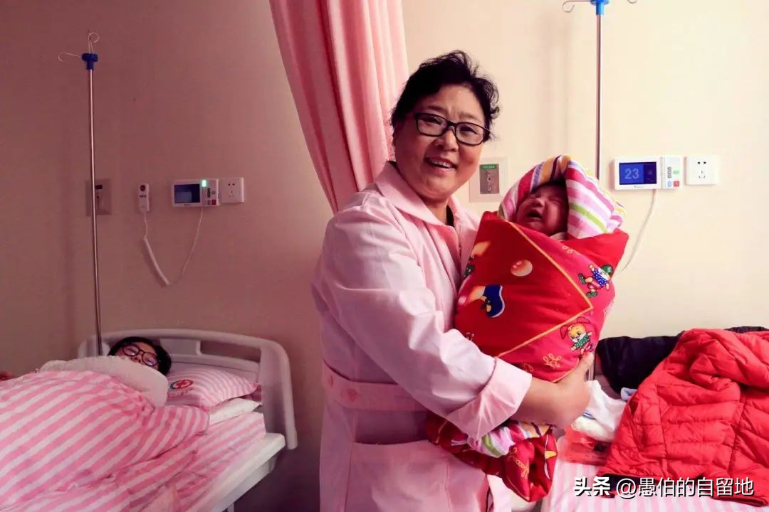 丈夫死了赔偿90万元婆家逼她嫁人,丈夫去世赔142万公婆拒认遗腹子