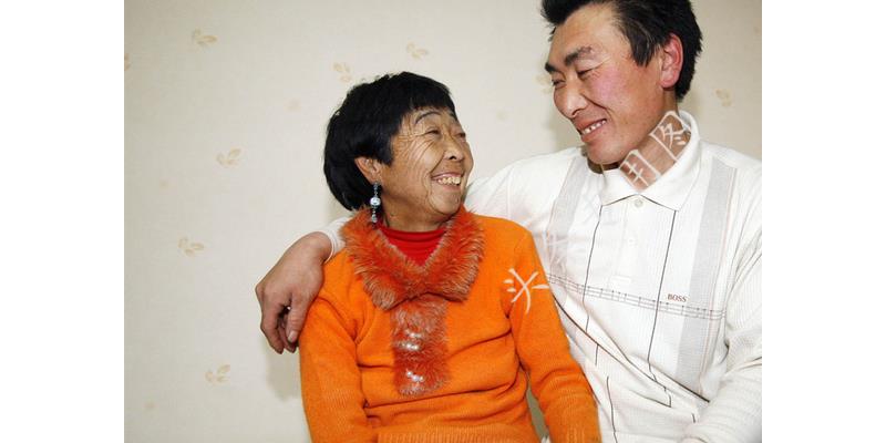 跟亲家旅游回来，碰巧更换相似微信头像，我收到一条儿媳发错语音