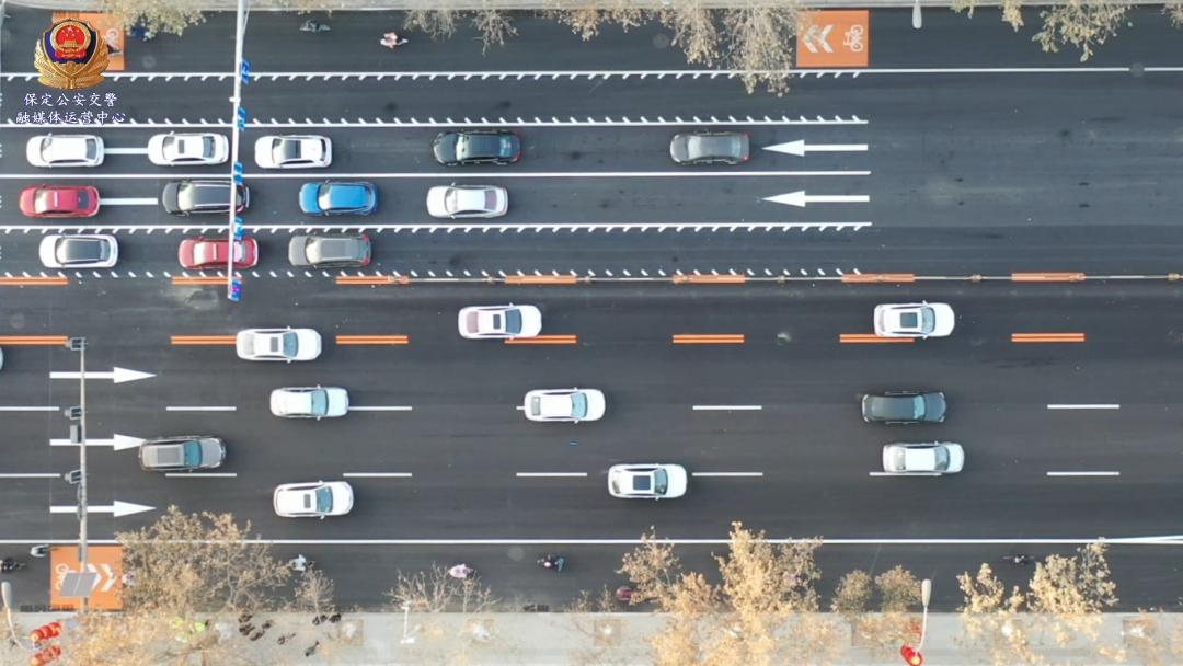 这条车道有点不一样“自己会走路”