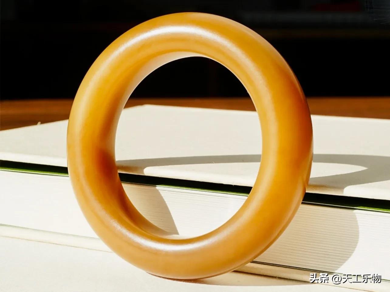 和田玉籽料手镯怎么佩戴,玉手镯不能乱戴