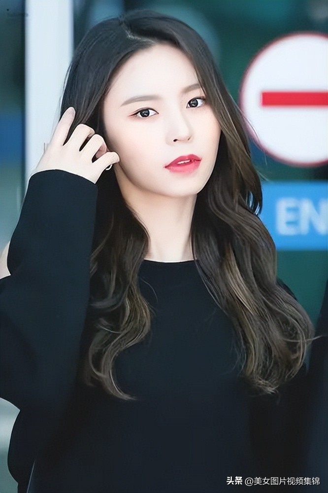 王灏儿红裙,王灏儿高清美图