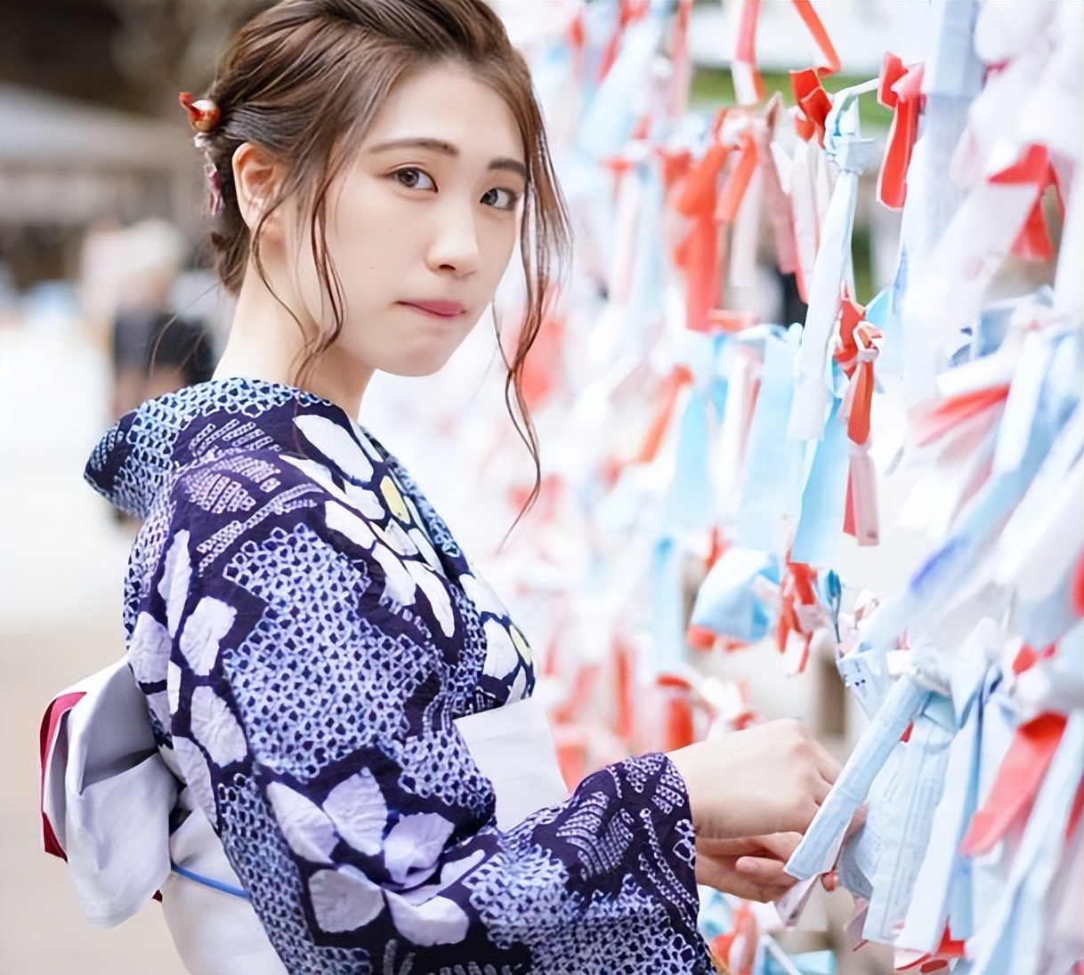 儿童乐园出现“怪异符号”，家长看到果断举报，文化入侵不容轻视