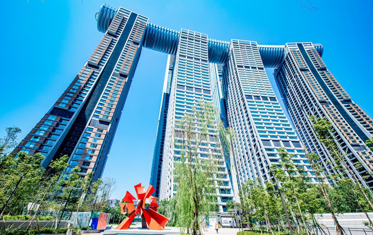 中国超级工程海上造大坝,中国海上超级工程1800吨巨型钢柱