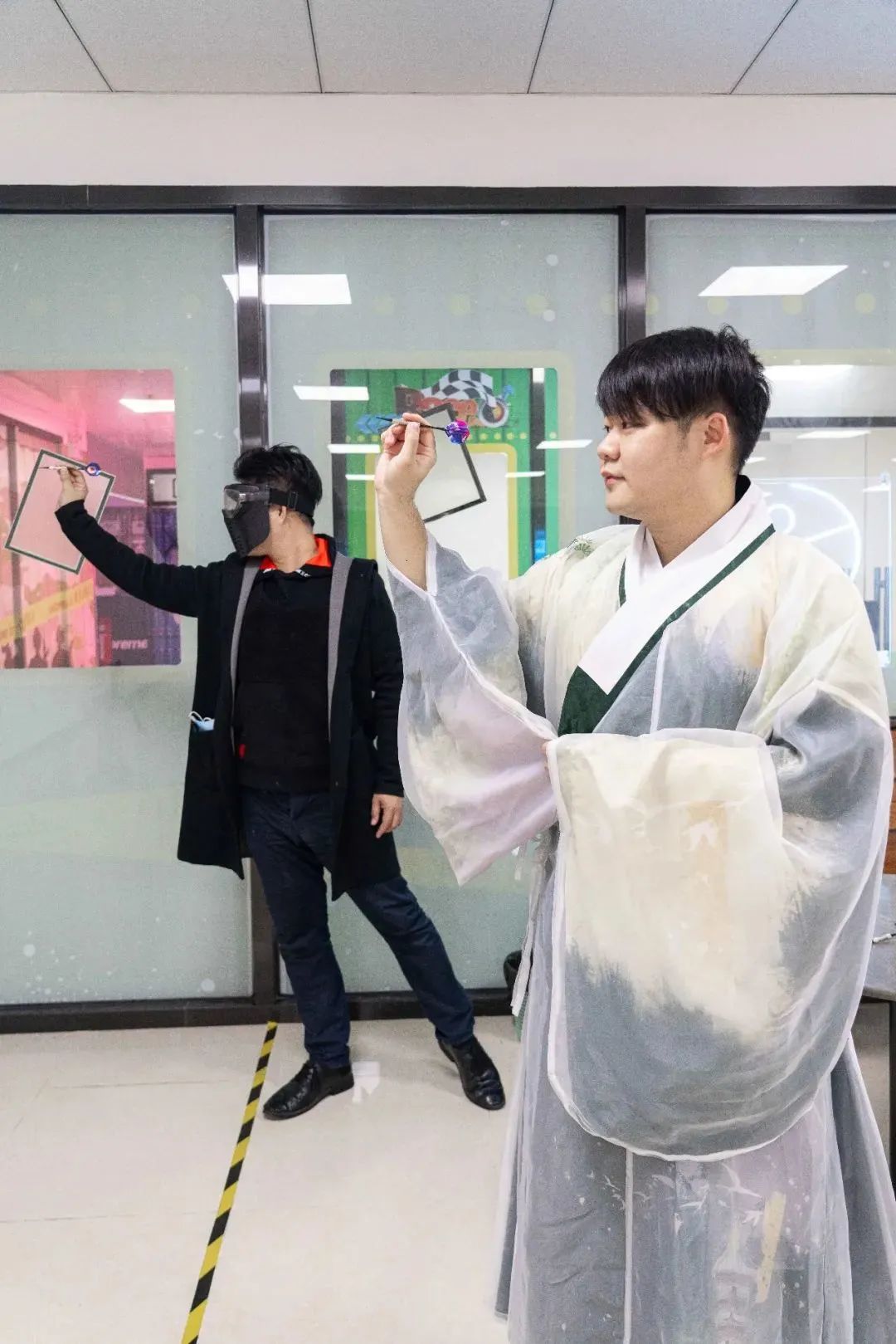 承包你一天的吃喝玩乐，酸菜鱼，烧烤，电竞...全都有