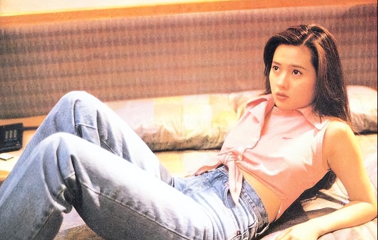 “*星艳**”影后李丽珍:三级片代表作火遍大街小巷,三点全露有多敢