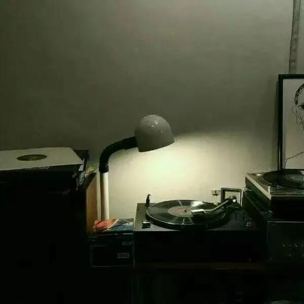 学生如何从生活费里攒钱,学生如何攒钱快学生攒钱方法分享