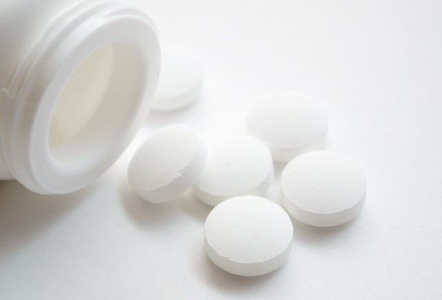 得了新冠可以吃喉痛灵片吗,新冠发烧可以吃西替利嗪吗