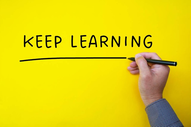 程序员收入与职业发展前景,年薪百万的程序员生活是怎样的