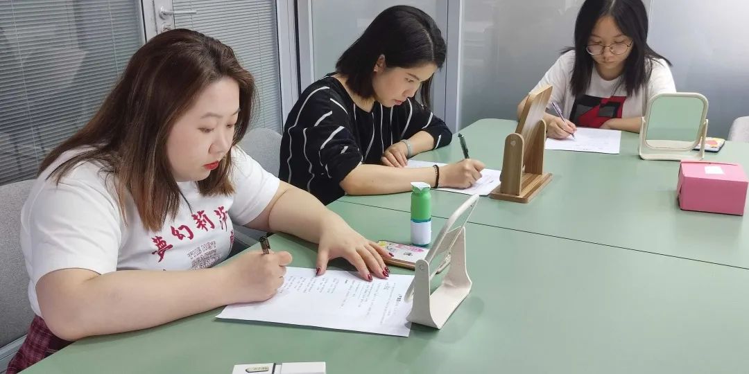 晒后修护芦荟胶推荐,晒后修护芦荟胶怎么美白