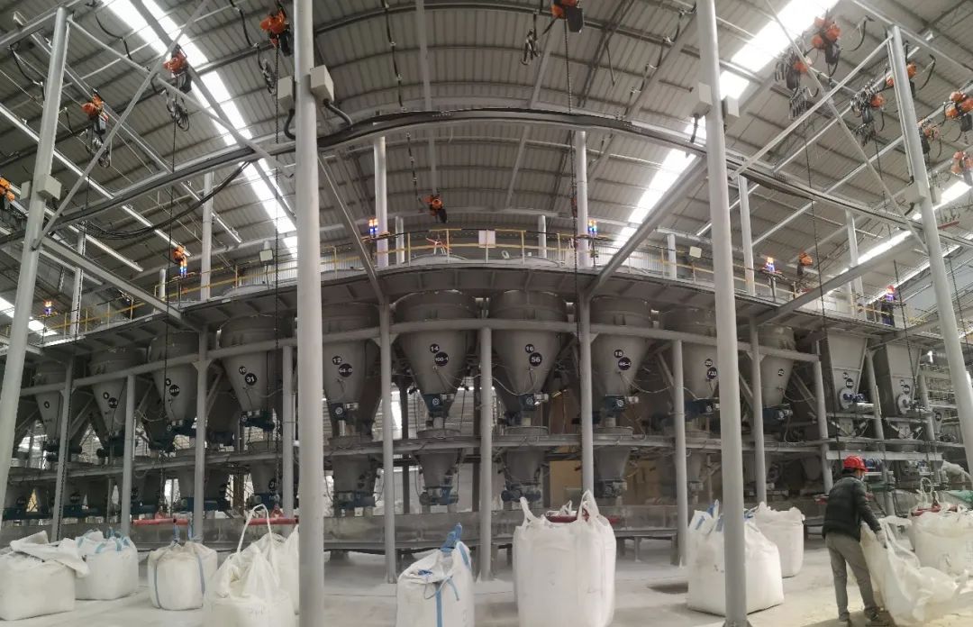 深刻瓷砖,微凹凸质感亮光釉面