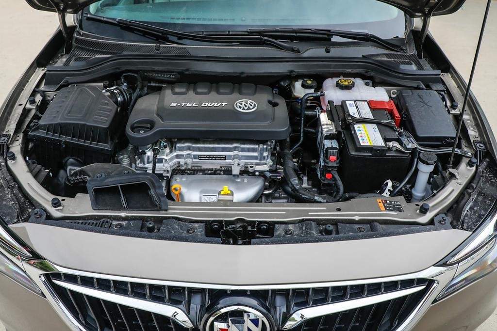 10万左右的家用轿车大比拼,10万以内四款家用小型车测试