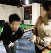 女友今年都二十三了，还是这样，是不是没救了哈哈哈好尴尬