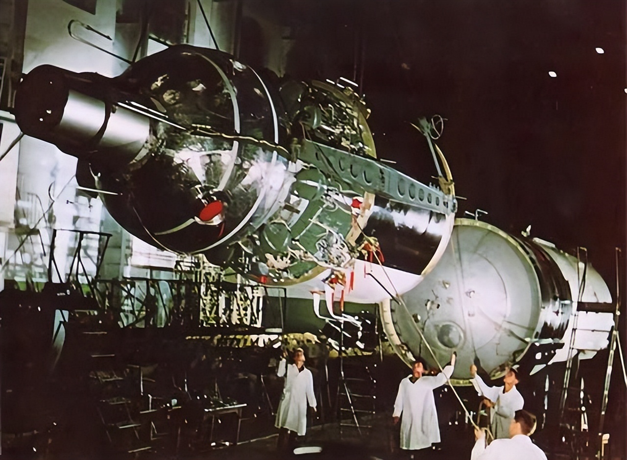 中国买一个航天零件需要900万，美国只要几百元，差距为何那么大