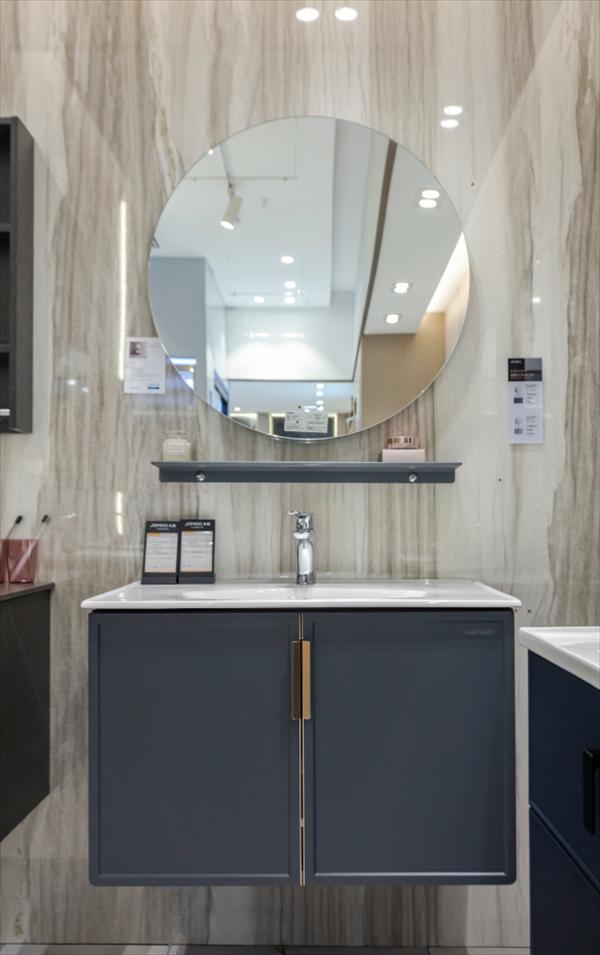 无接触式马桶,九牧浴室柜和马桶