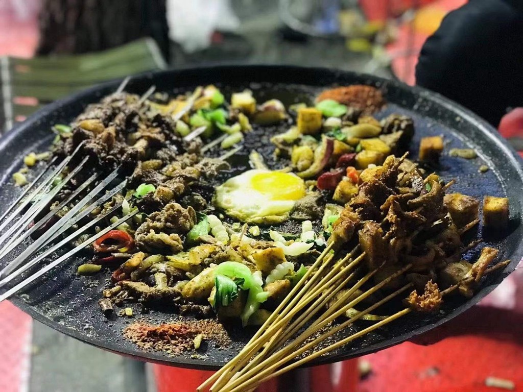 荣耀畅玩30plus测评黑色,荣耀畅玩30plus官方售价5g