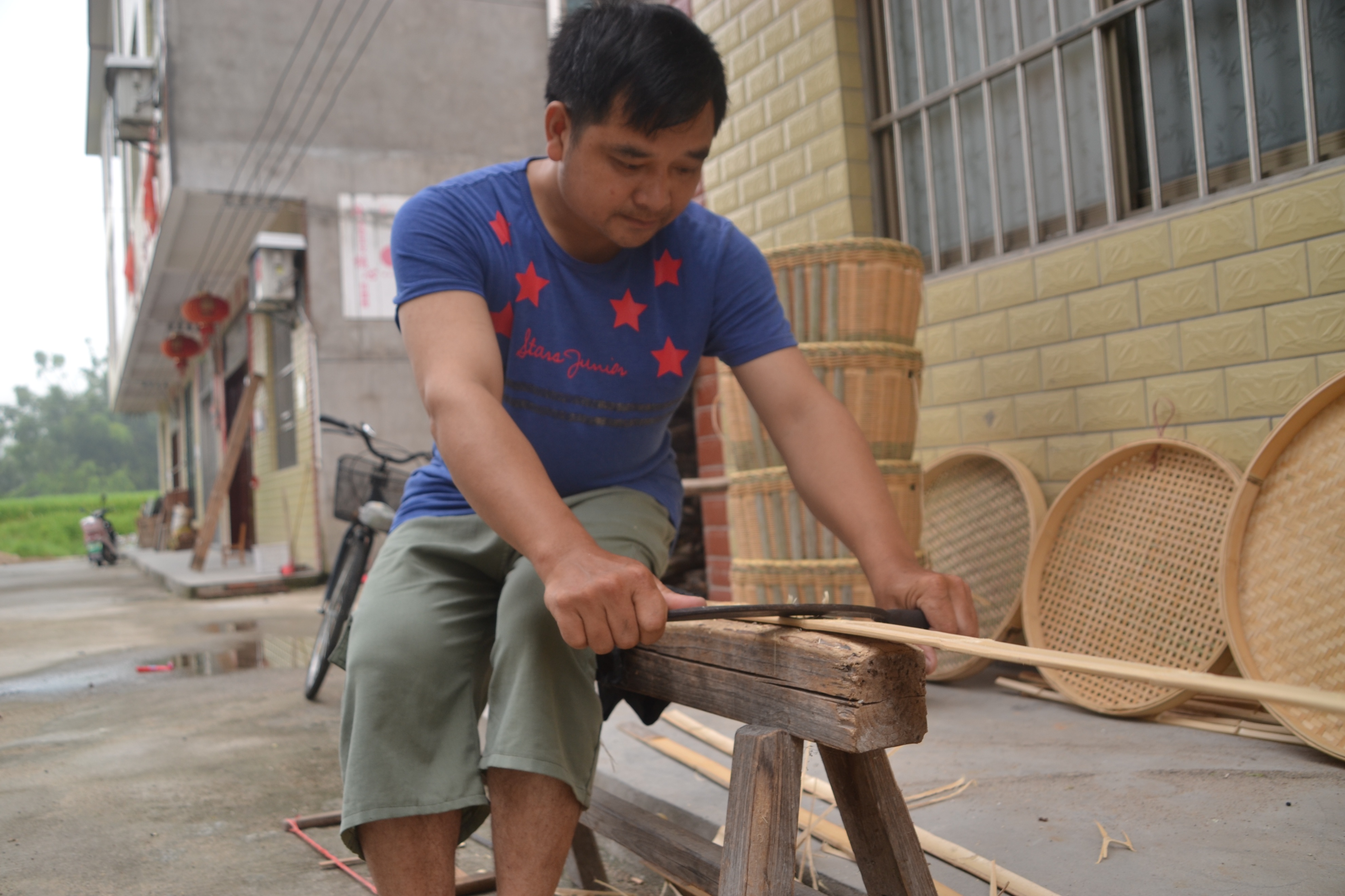 篾匠传承手艺,竹编工艺老篾匠江西