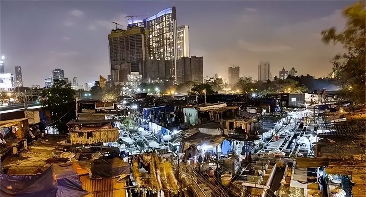 印度女性命运有多惨？参军不是为了保家卫国，而是为了逆天改命