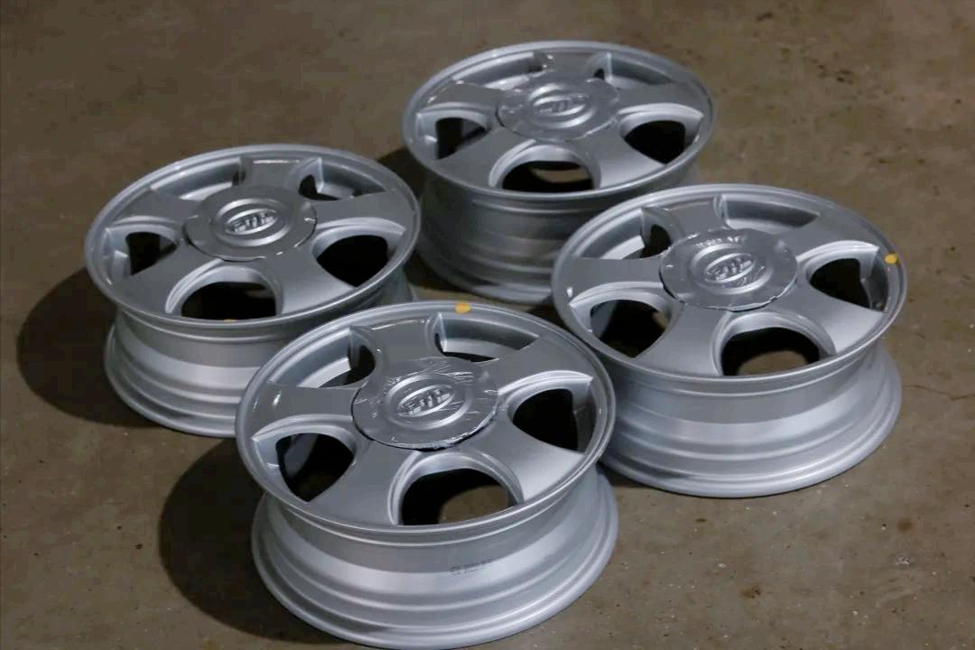 2010款比亚迪f0翻新案例,比亚迪f0全车翻新喷漆多少钱