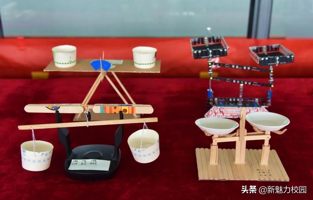 南京一中实验学校首届科技节实践活动之语数外物等学科作品展