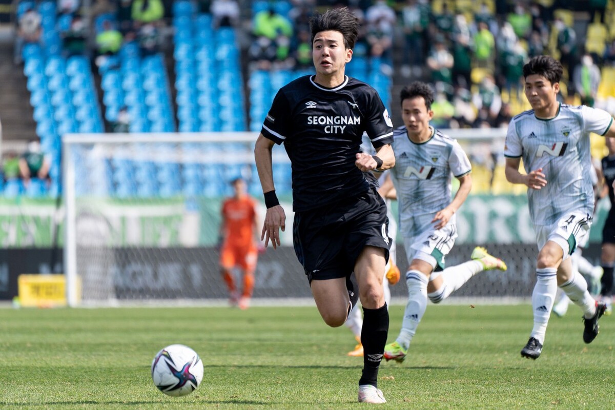 蔚山现代对水原三星半全场,足总杯蔚山现代vs水原三星