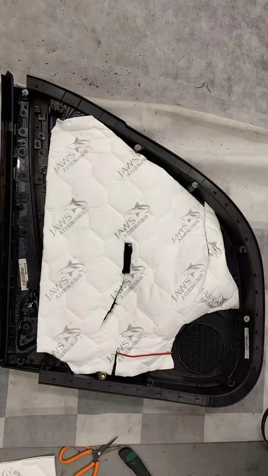 别克昂科威低音喇叭,别克昂科威音响改装