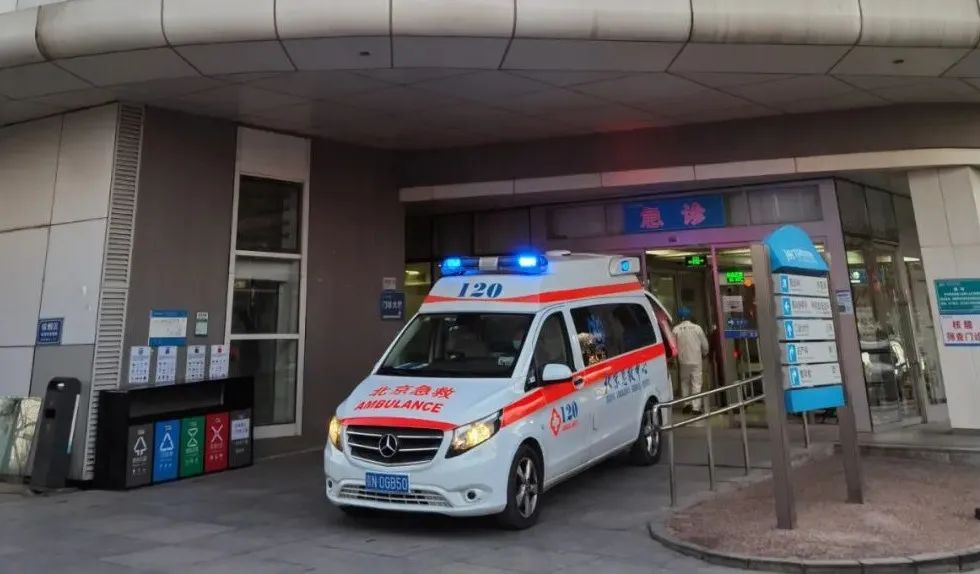 27岁壮小伙突发急性心梗,25岁小伙患急性心梗