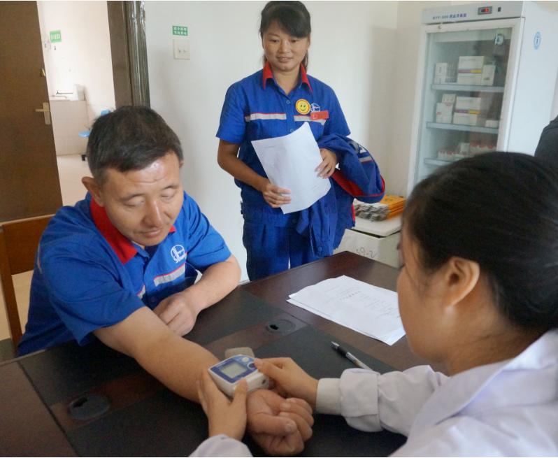 进口竞争如何影响了我国劳动力市场？其影响因素有哪些？