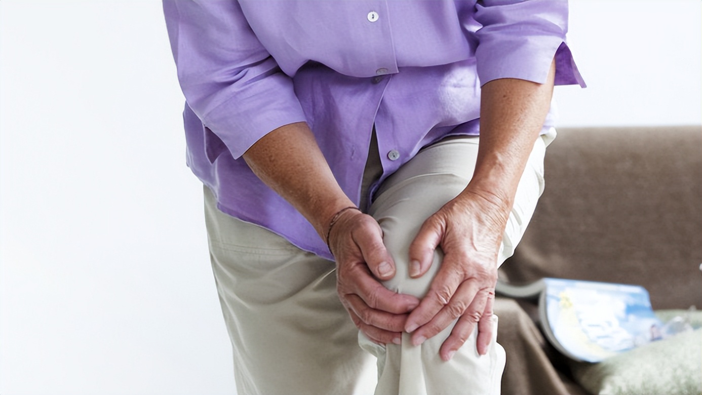 中老年膝盖半月板损伤的治疗方法,65岁老人半月板损伤膝盖痛