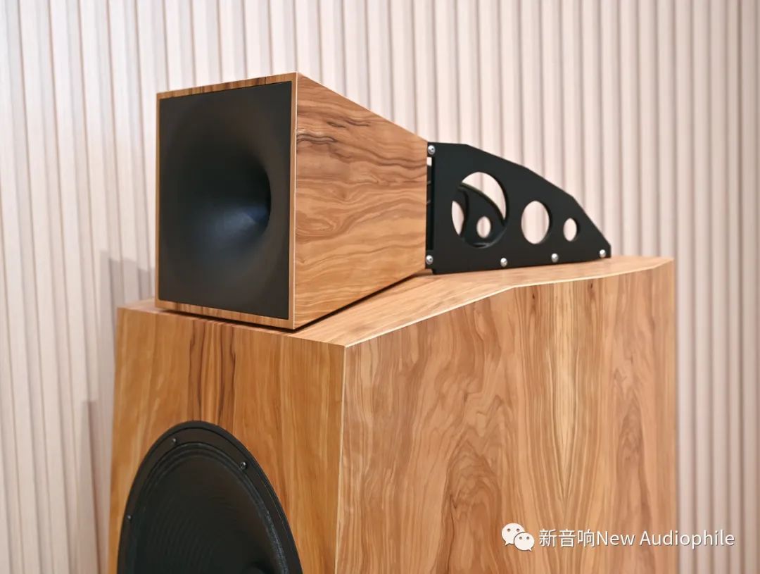 意大利歌匠AudiaFlighStrumento旗舰前后级