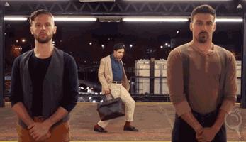 圆脸女明星拍照为什么没有双下巴,女明星圆肩对比