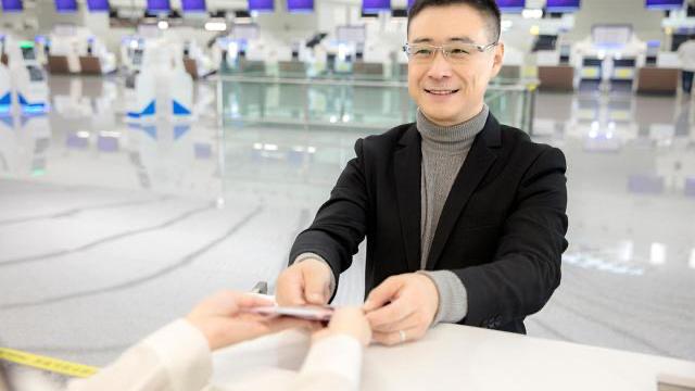 线上值机后必须提前两小时到吗,网上值机后不受提前30分钟限制