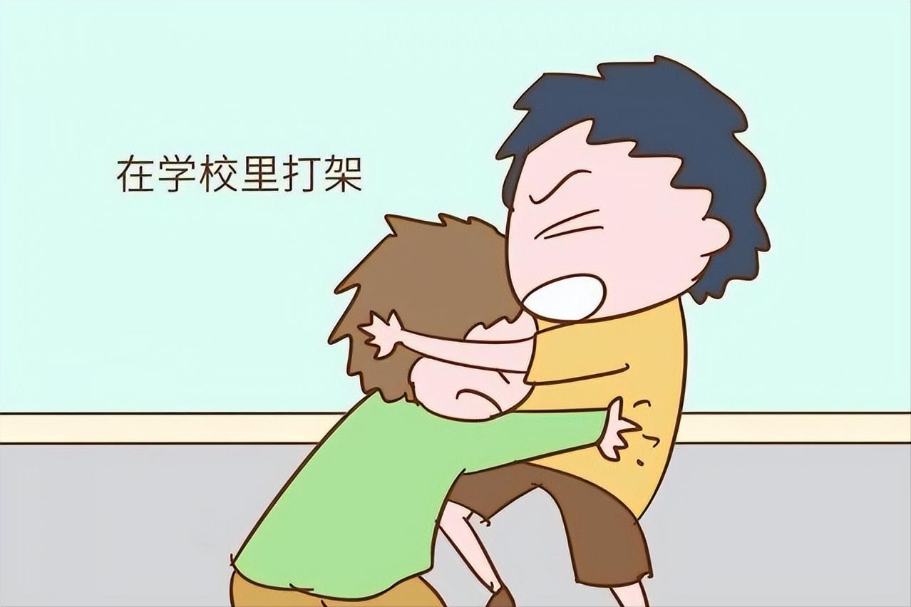 3岁小女孩报警,4岁女童大哭报警