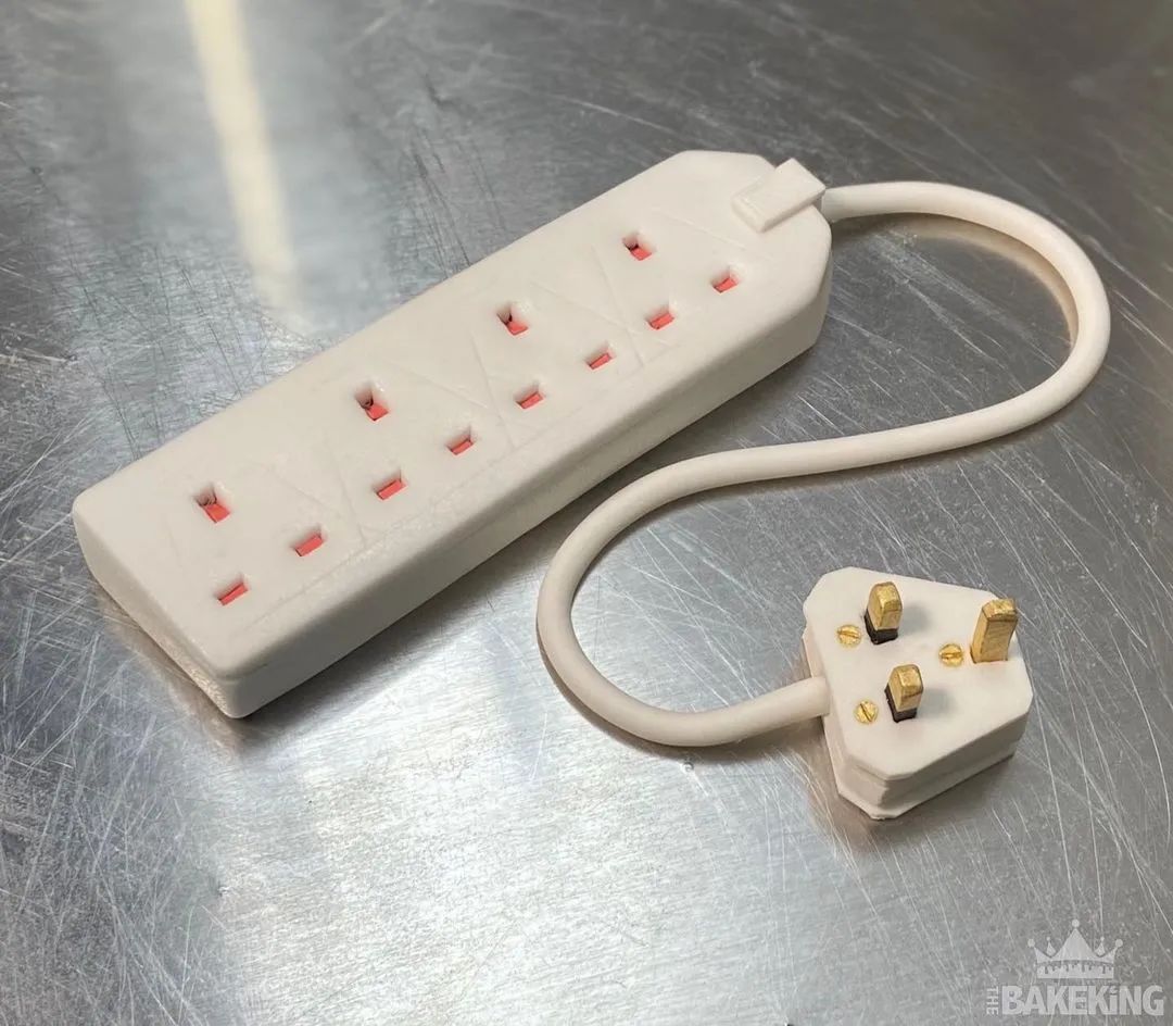 外国小哥制作魔法蛋糕,人体模型蛋糕