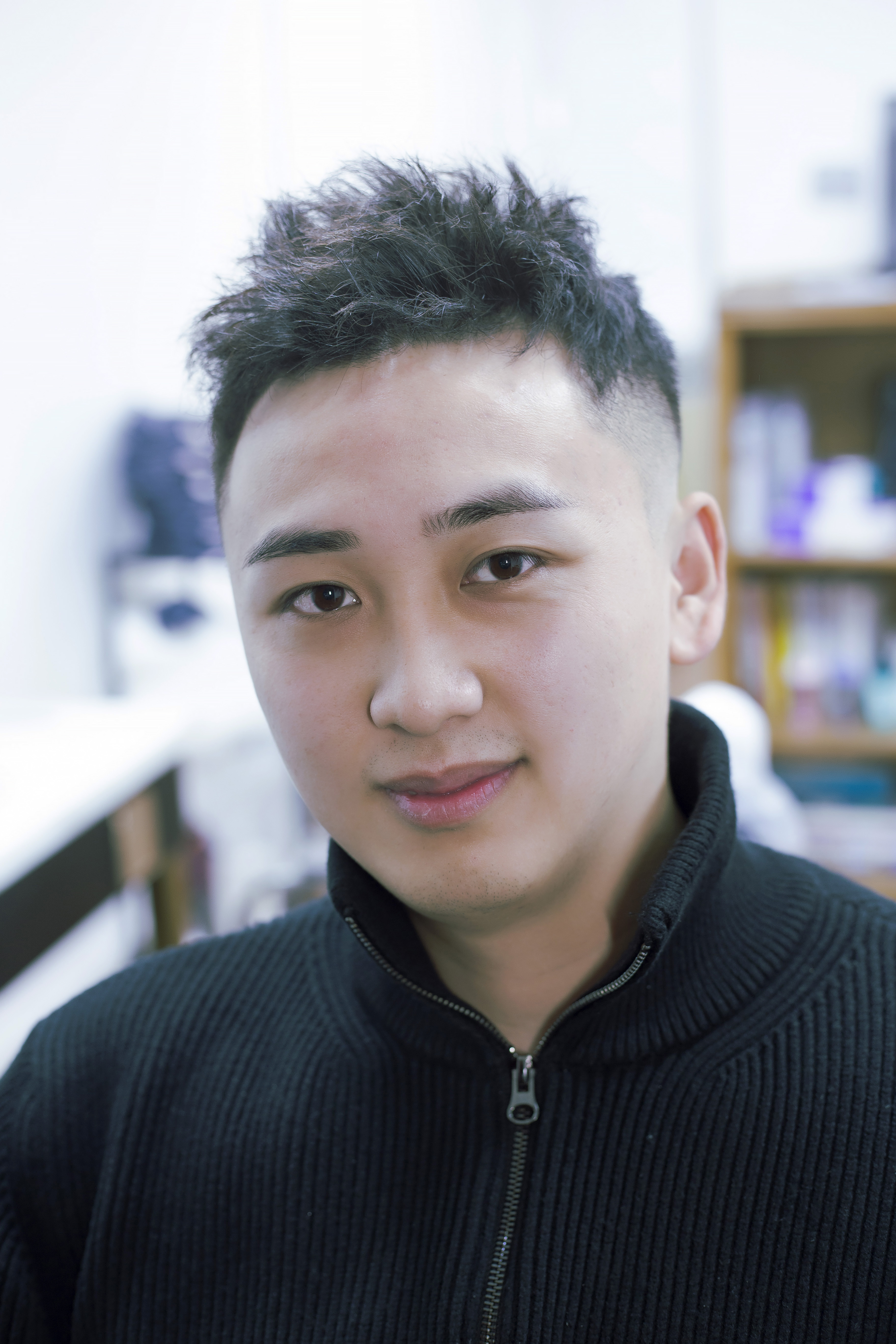 高发际线发量稀疏发型,发际线高头发稀疏掉头发怎么拯救