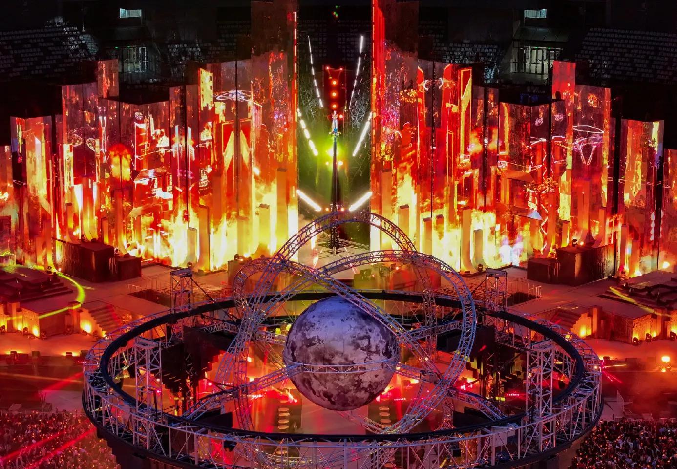 华晨宇演唱会抢票两人,华晨宇武汉站演唱会时间