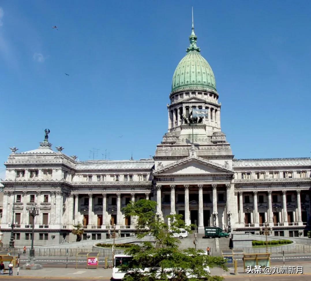 是什么让你爱上阿根廷足球,因为足球认识大哥