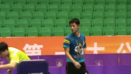 逗妹吐槽：在英超，曼家看上的冠军，早晚都得是曼家的！