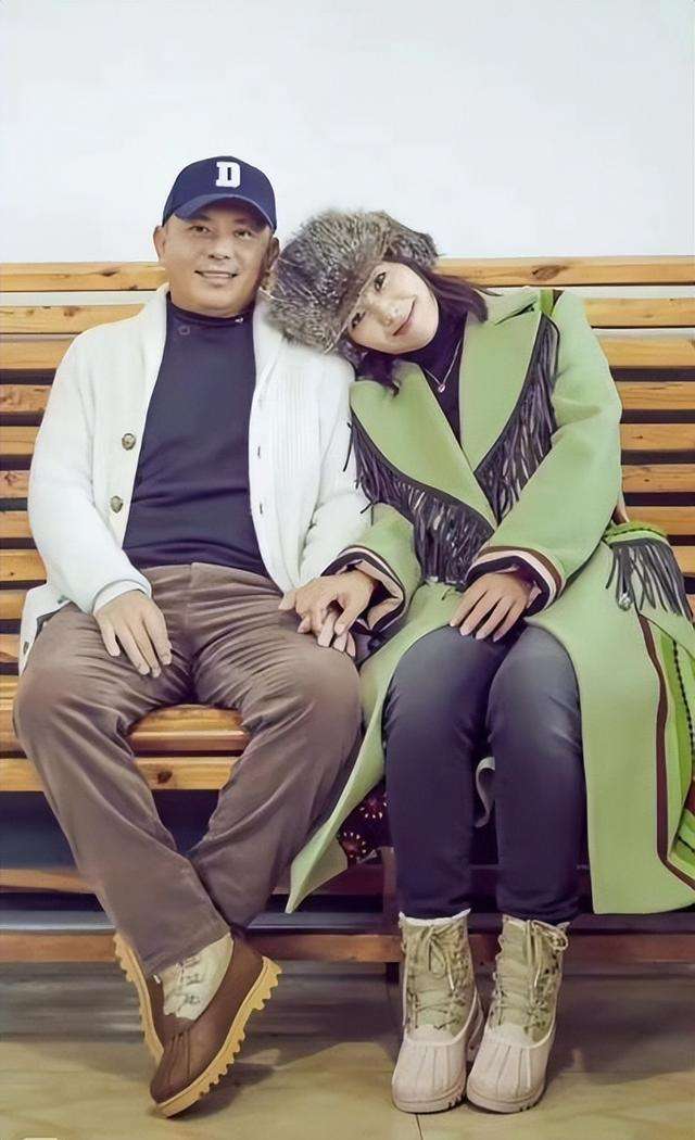 被“贤妻”*绑捆**的人生：刘涛曾经有多风光，现在就有多失意